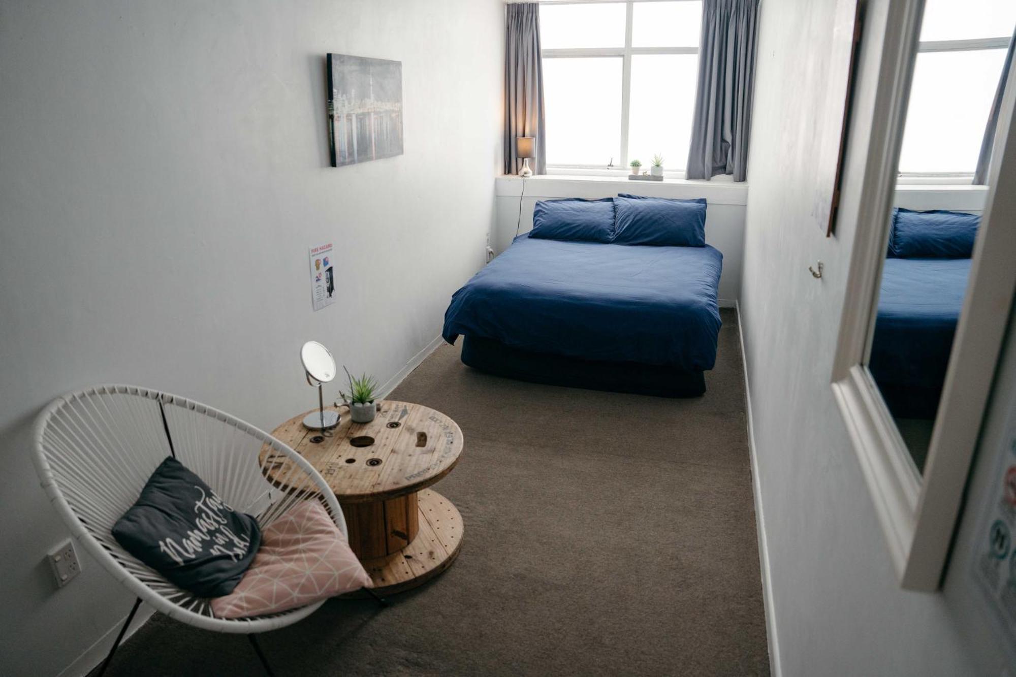 Attic Backpackers Hostel โอ๊คแลนด์ ภายนอก รูปภาพ